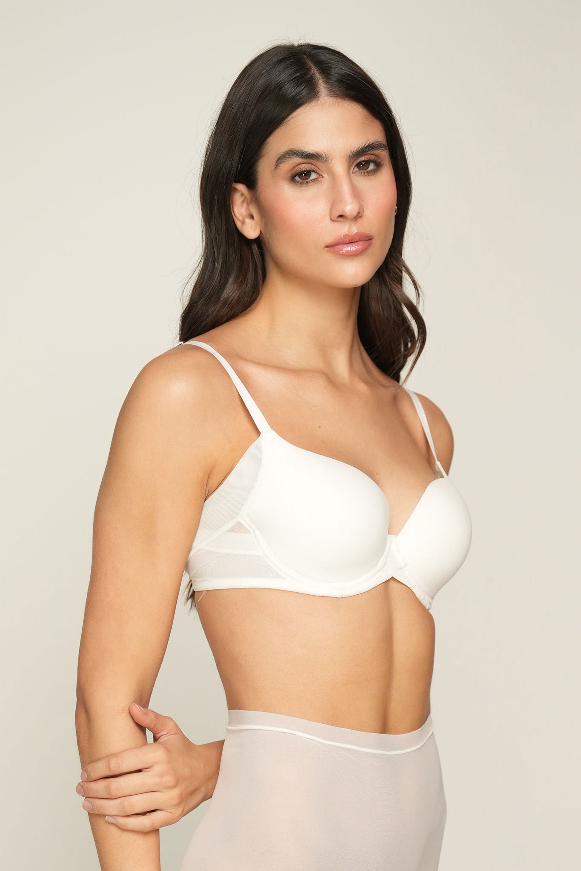 Invisible Lightly Lined Wired Tulle Bra Ivory