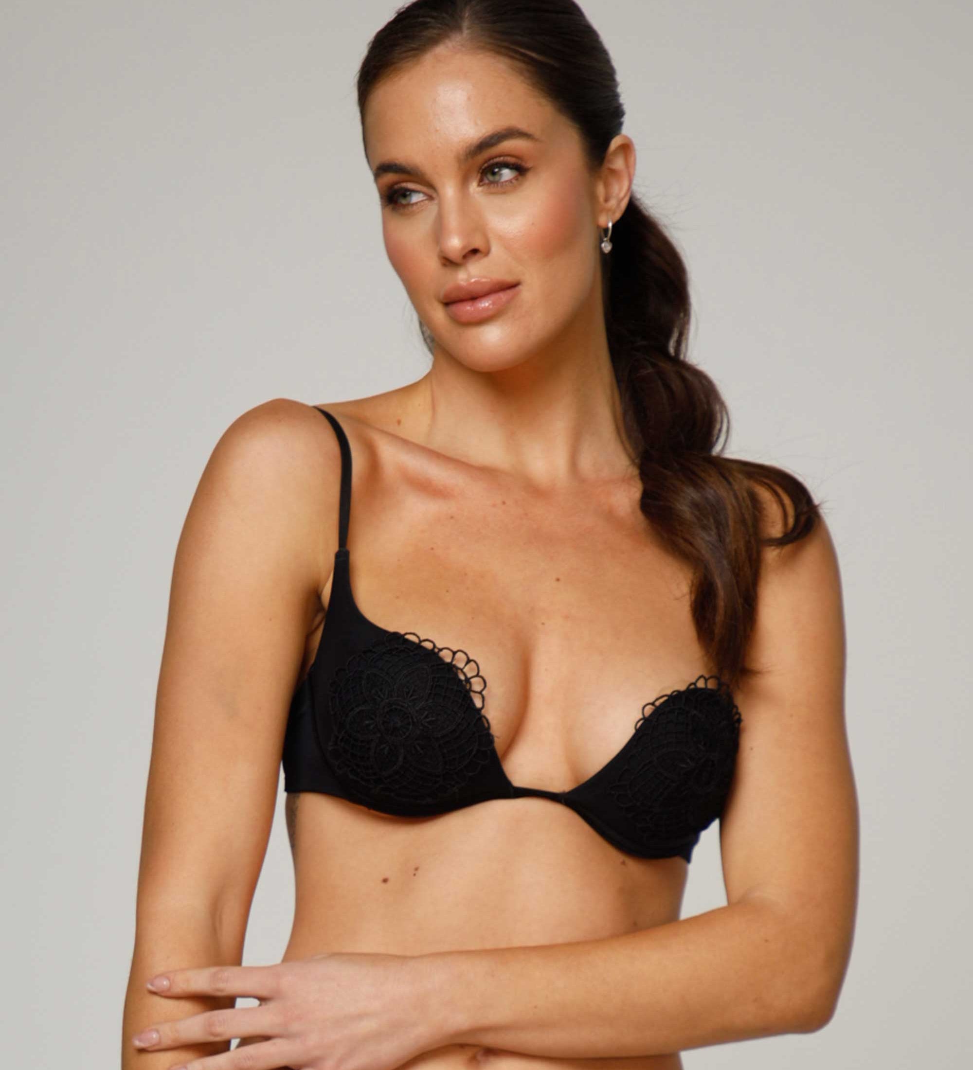 BRASIERCOPA-ELLIPSE-RECUERDOS-NEGRO-WEB-FRONT.jpg