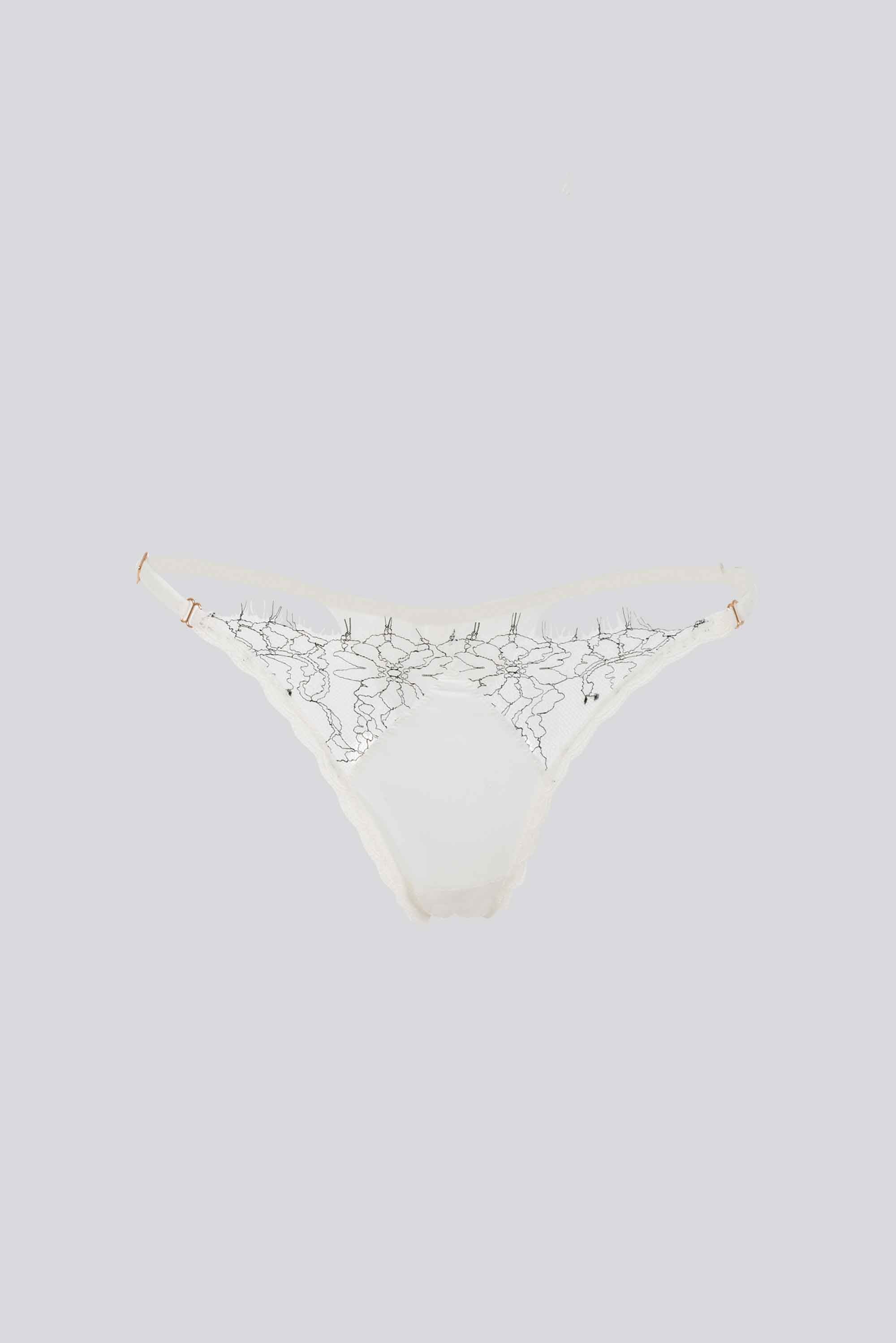 ELLIPSE TOTAL COMFORT STRING THONG