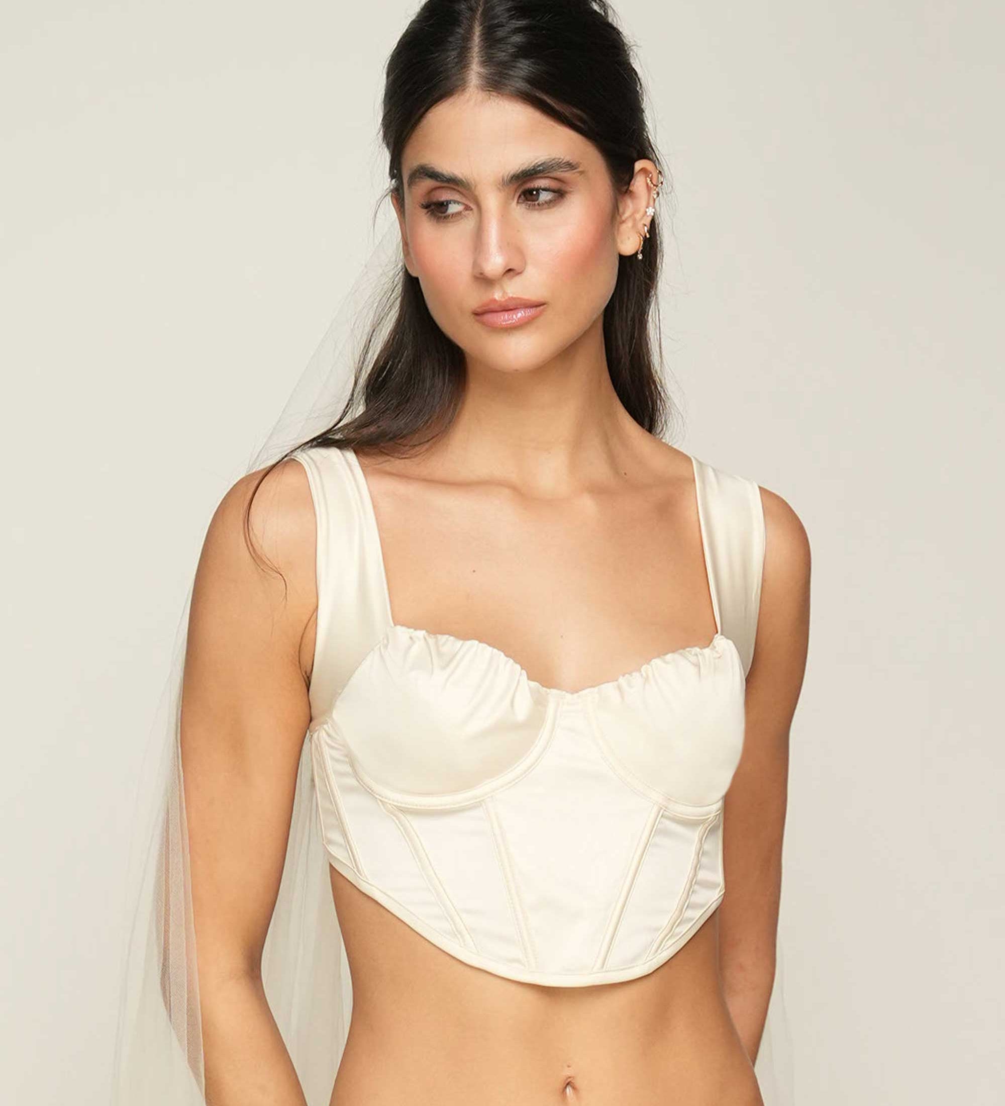 BUSTIER-ELLIPSE-BY-SARA-RESTREPO-WEB.jpg