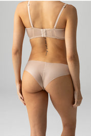 ELLIPSE GLOWY & SILKY INVISIBLE CHEEKY PANTY