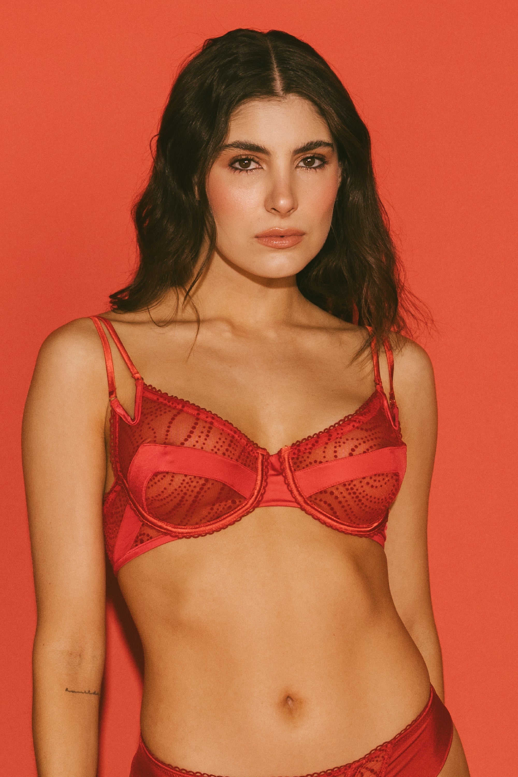 ELLIPSE ECHOES UNDERWIRE BRA RED