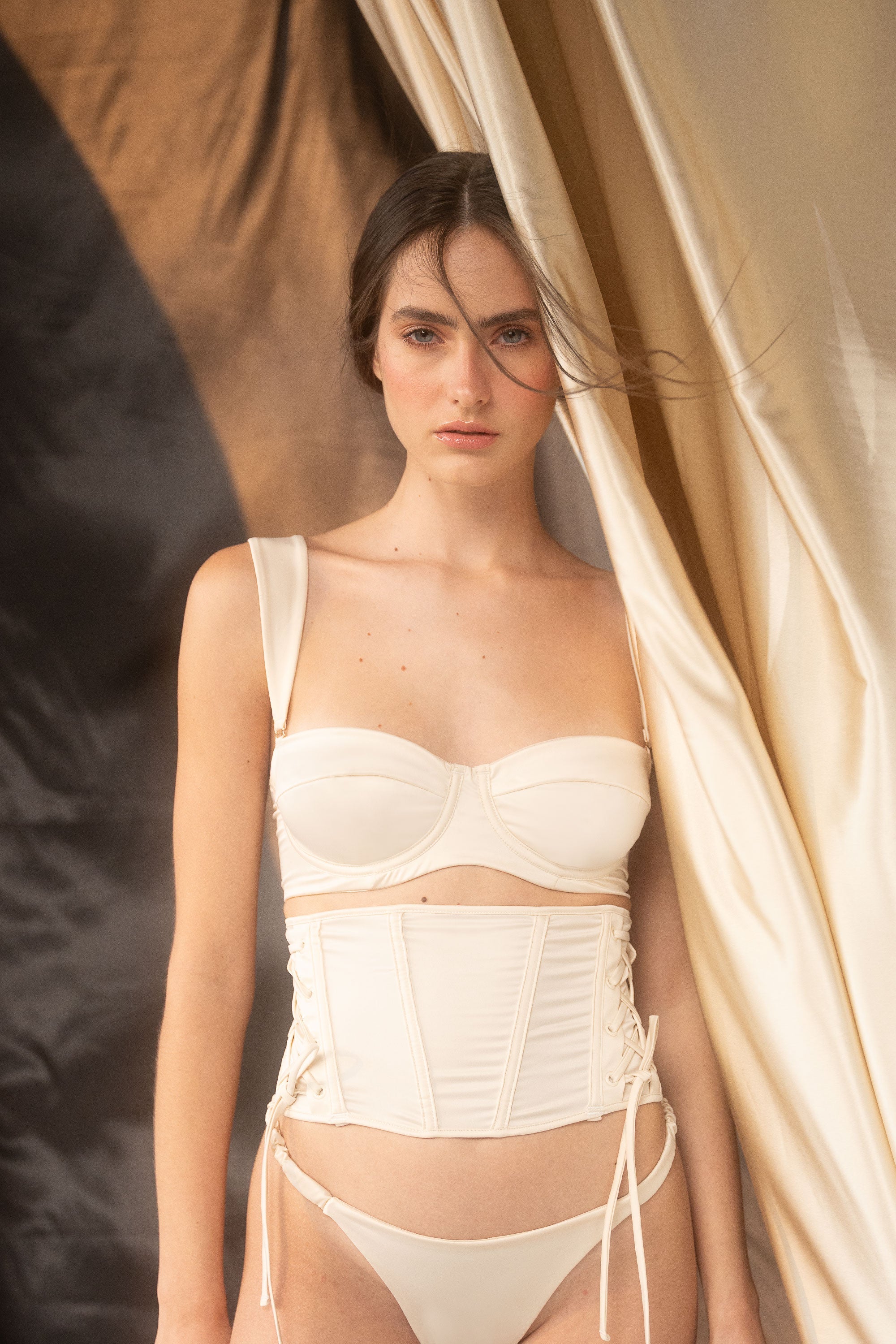 ELLIPSE SOFTNESS GARTER BELT
