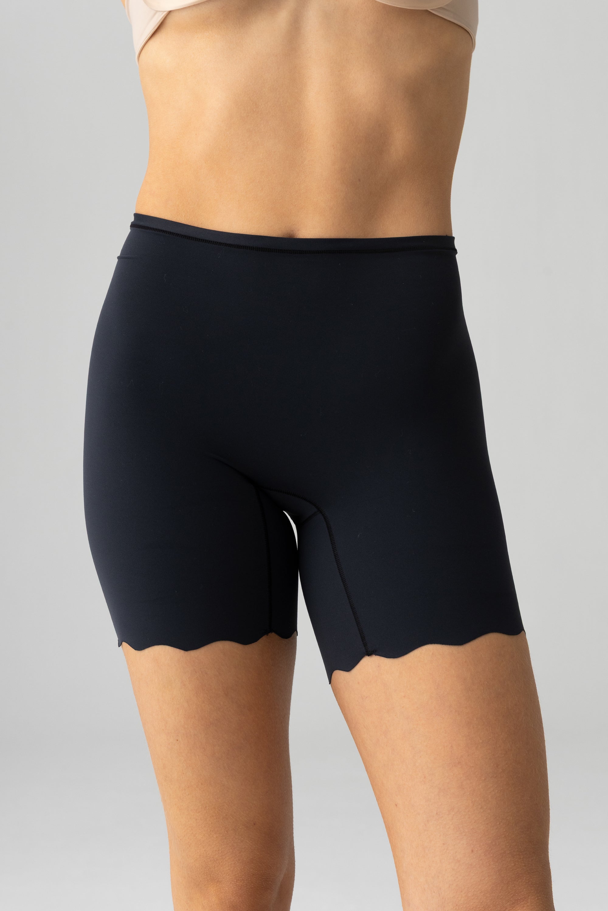 ELLIPSE SHORT
