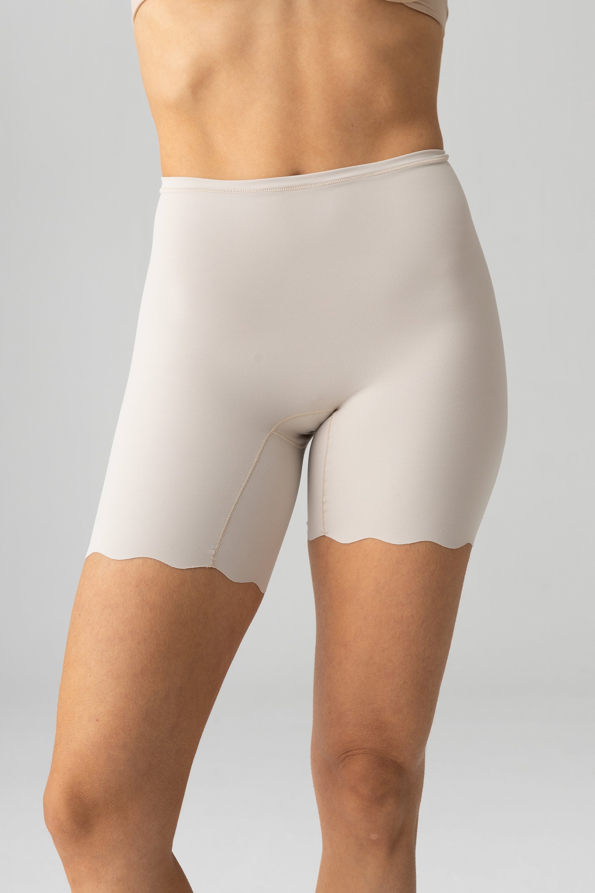 ELLIPSE SHORT